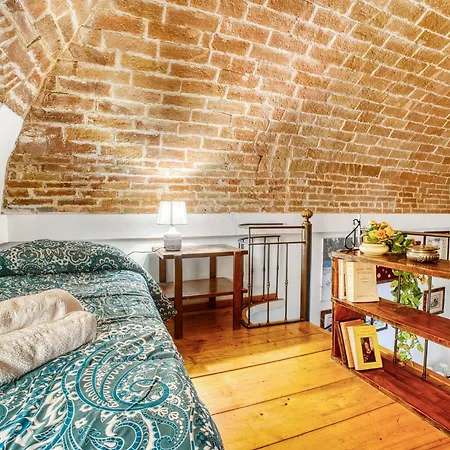 Guesthost - La Belle Epoque - Stylish Flat In Center Lägenhet *