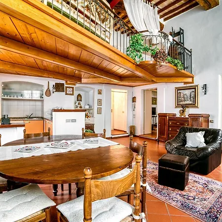 Guesthost - La Belle Epoque - Stylish Flat In Center Апартаменты